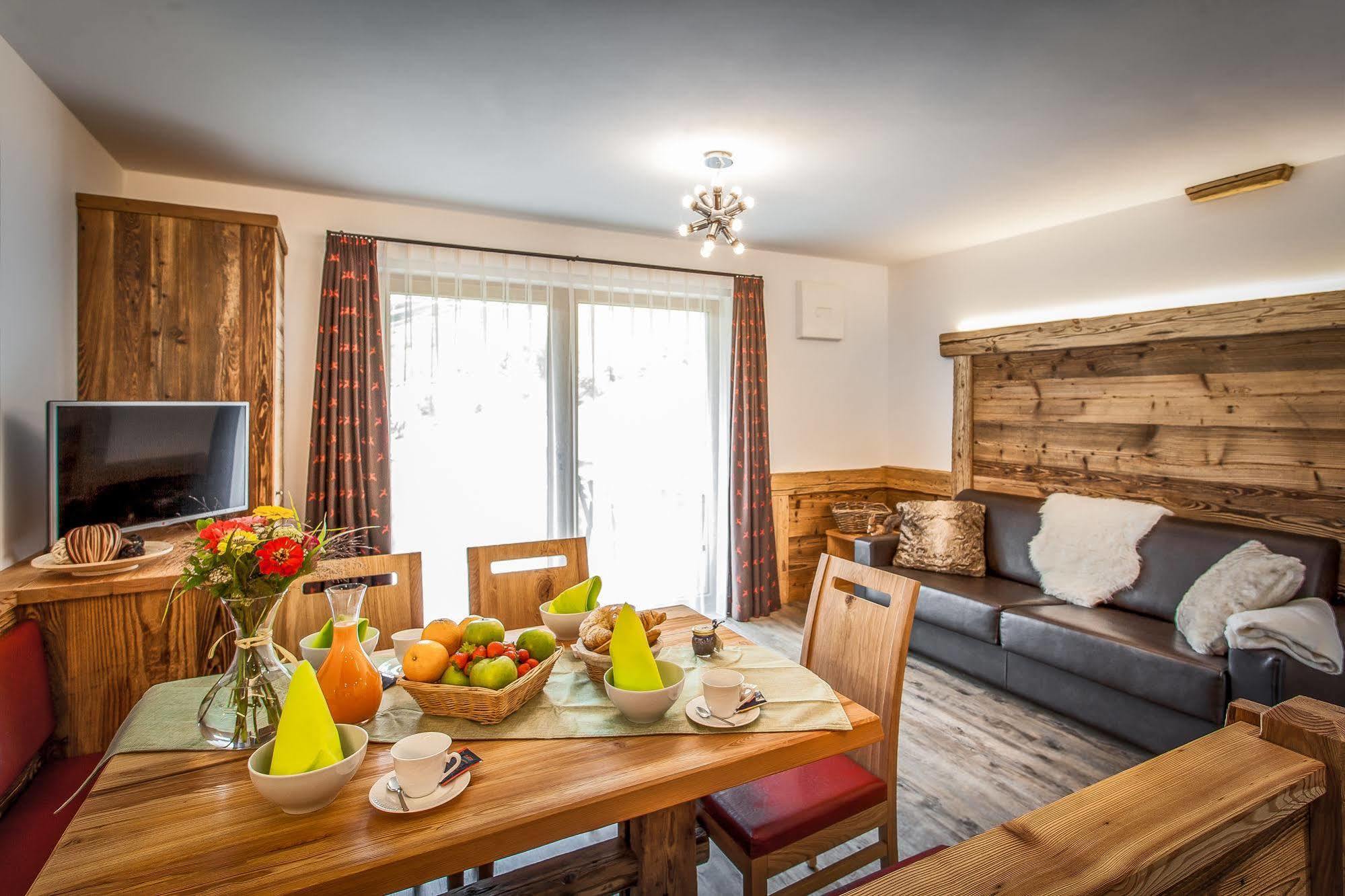 Alpine Mountain Chalet San Vigilio Di Marebbe Eksteriør bilde